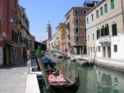 Pont dei Pugni vu de San Barnaba
