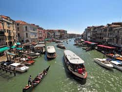 Vaporetto vu du Pont du Rialto