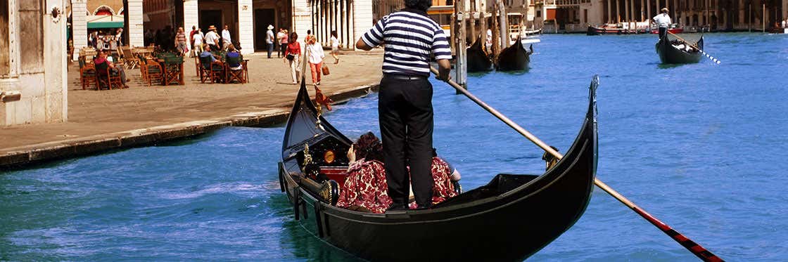 Gondoles à Venise